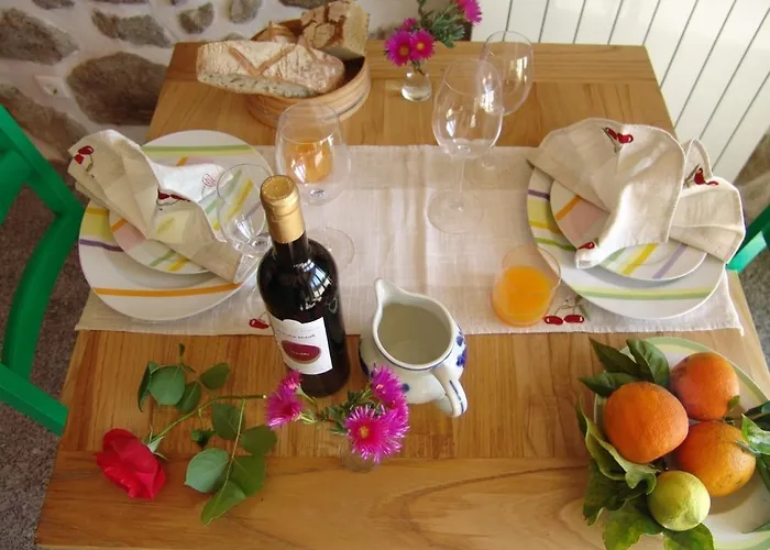 Quinta De Santa Marinha * 阿尔库什迪瓦尔德维什